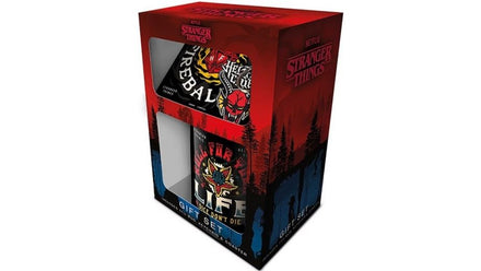 SET TAZA, POSAVASOS Y LLAVERO PYRAMID STRANGER THINGS 4 (HELLFIRE)