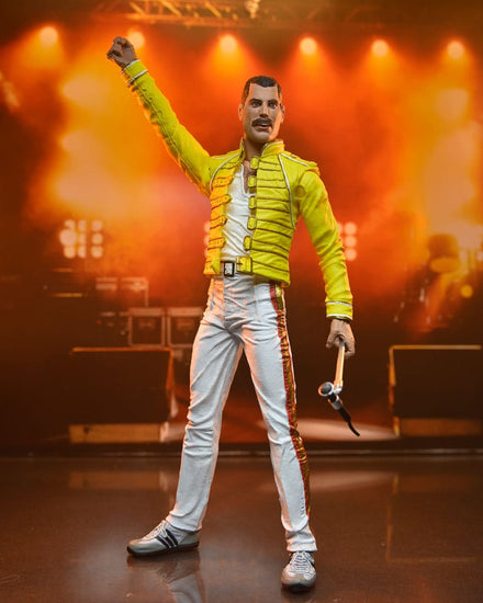 92196 - Freddie Mercury (Yellow Jacket) 18cm