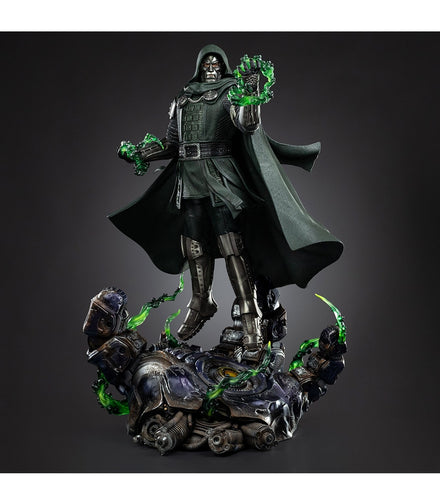 Doctor Doom Legacy Replica Figure (67 cm) by Iron Studios