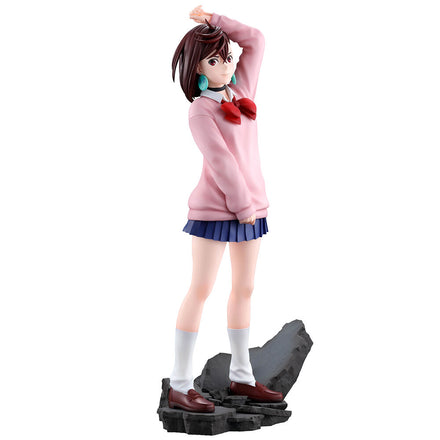 Figura de Momo de Dandadan Overwhelming Monstrosity A Strong Attack 22cm