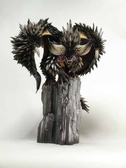 Monster Hunter Pvc Statua Cfb Creators Model Nergigante (re - Run) 32 Cm Capcom